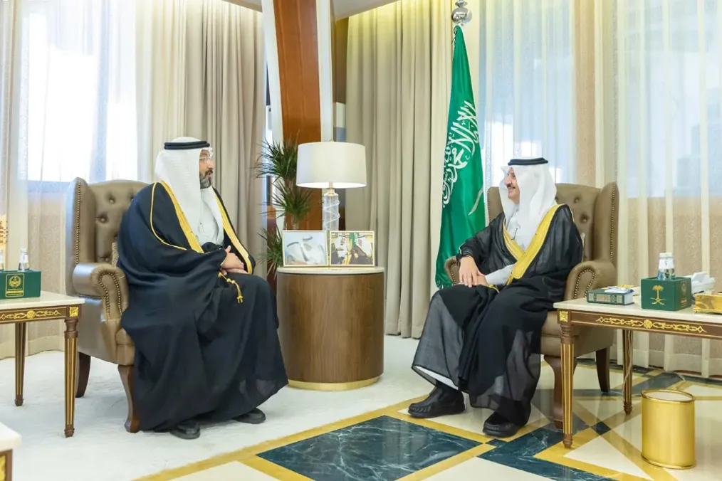أمير المنطقة الشرقية يستقبل نائب الرئيس التنفيذي لقطاع الأعمال في بنك التنمية الاجتماعية