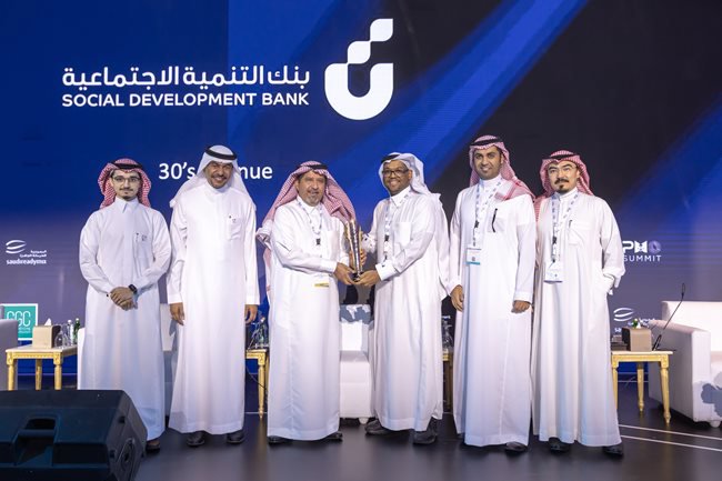 جادة ٣٠ يفوز بجائزة دولية لأفضل مشروع تحول في المملكة للمشاريع الناشئة