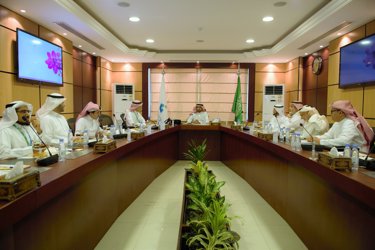 The Board of Directors of the Bank reviews the Bank ' s activity in settlement projects and objectives under the National Transformation Programme